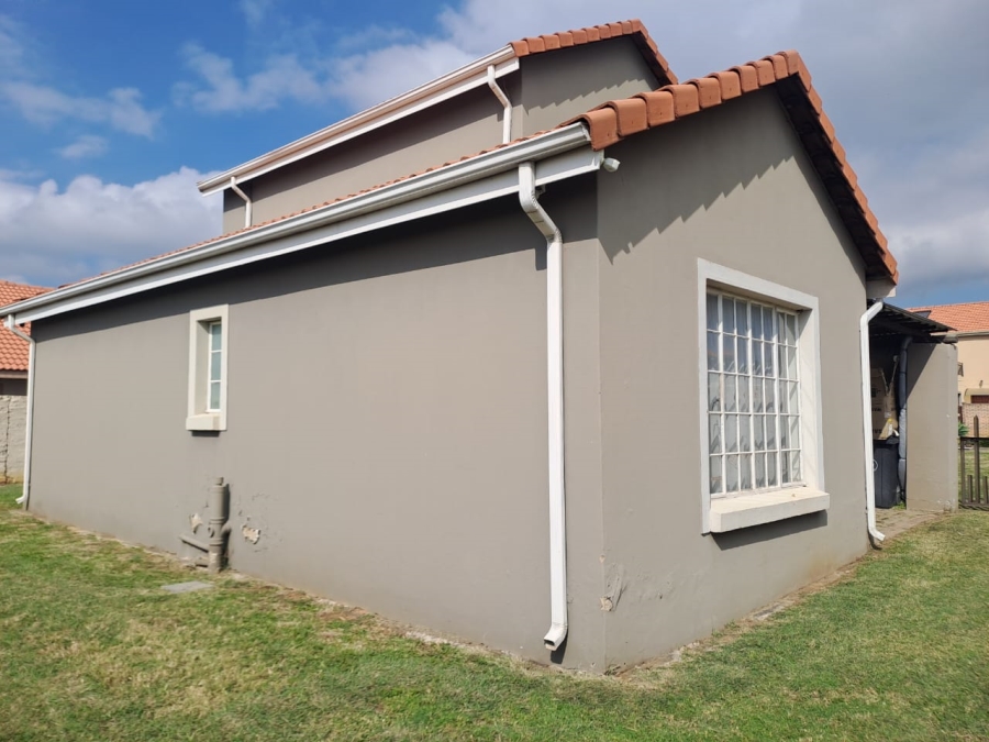 4 Bedroom Property for Sale in Waterkloof North West